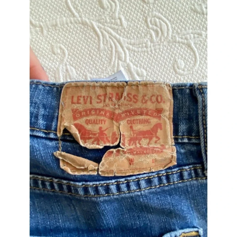 Levi Men's Classic Straight Leg Blue Denim Jeans Tag 36 x 30 Measures 29